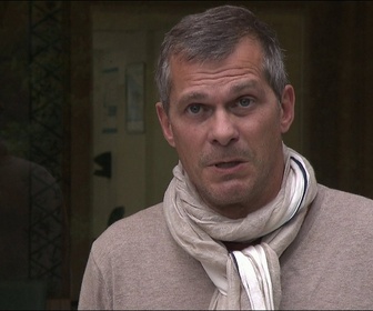 Replay Au nom de la vérité - S04 E10 - L'espoir d'un père