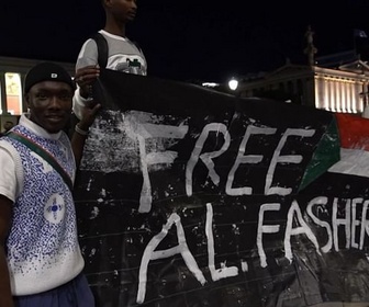 Replay L'Europe, derrière murs et barbelés - Grèce : la tragédie soudanaise aux portes de l'Europe