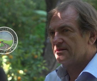 Replay Sur les routes mythiques de France - La route de la Moyenne Corniche avec Didier Van Cauwelaert