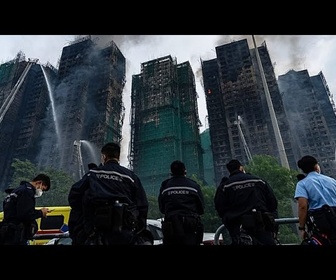 Replay Hong Kong : au moins 44 morts, des centaines de disparus dans l'incendie d'un complexe résidentiel
