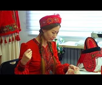 Replay Broderies de la Route de la Soie, ateliers de mosquée rénovés : l'artisanat traditionnel réinventé