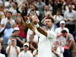 Replay Wimbledon : Novak Djokovic se défait de Yibing Wu