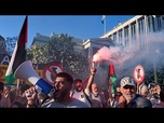 Replay Grèce : des manifestants défilent à Athènes devant l'ambassade d'Israël