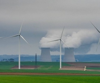 Replay 28 minutes - La France produit trop d'électricité, aubaine ?