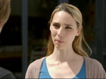 Replay Petits secrets entre voisins - S04 E14 - Un amoureux secret