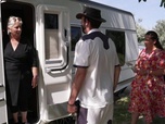 Replay 90' Enquêtes - De Nîmes aux Saintes-Maries de la mer : fêtes gitanes et féria sous tension