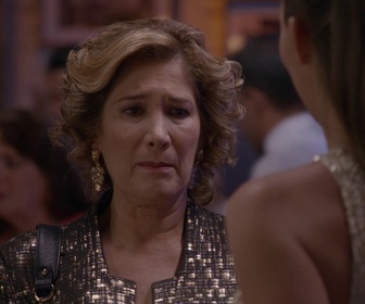 Replay Les trois visages d'Ana - S01 E79