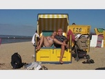 Replay Karambolage - l'abri de plage