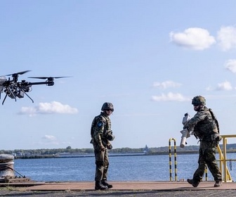 Replay L'Europe peut-elle vraiment arrêter les drones ? - ARTE Europe l'Hebdo