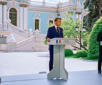 Replay Le temps de la relance - Macron-Merz : dans les coulisses du pouvoir (1/2)