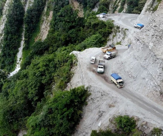 Replay Les routes de l'impossible - Bhoutan, le bonheur à tout prix