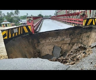 Replay Indonésie : au moins 10 morts après des crues soudaines et des glissements de terrain à Sumatra