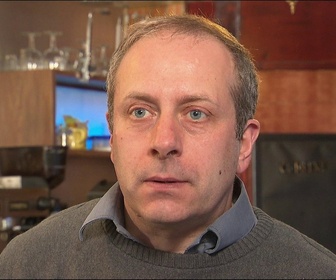 Replay Au nom de la vérité - S01 E30 - Crise d'ado