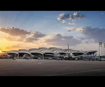 Replay Riyad : l'aéroport toujours fermé après une attaque des Houthis, Trump évoque une intervention...