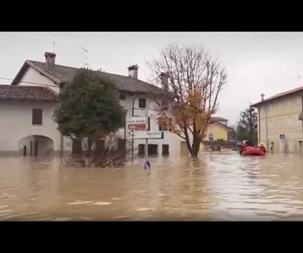 Replay Fortes inondations et glissement de terrain dans le nord de l'Italie : victimes et évacuations