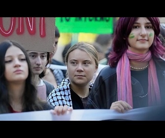 Replay Des milliers de personnes manifestent à Stockholm contre la crise climatique avant les législatives