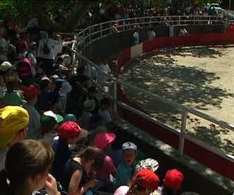 Replay La France aux 1000 villages - Le Gard 1