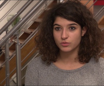 Replay Au nom de la vérité - S04 E33 - La vie à deux