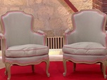 Replay Affaire conclue : la vie des objets - Les fauteuils style Louis XV de Marie