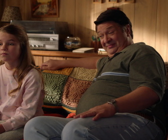 Replay Young Sheldon - S2E9 - Dynamiques familiales et voiture de sport