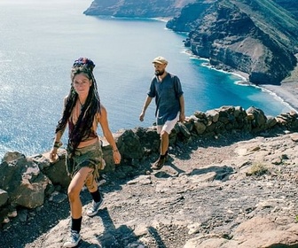 Replay Un coin de paradis ? Cinq ans après - ARTE Regards