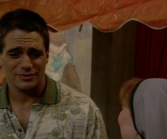 Replay Madame est servie - S08 E01 - La prophétie