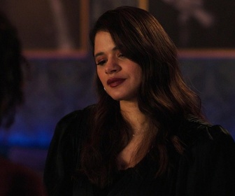 Replay Charmed - S04 E08 - Le voile est levé