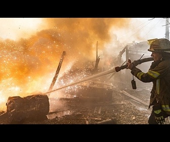 Replay La Russie bombarde des centrales en Ukraine malgré l'accord de trêve énergétique annoncé...