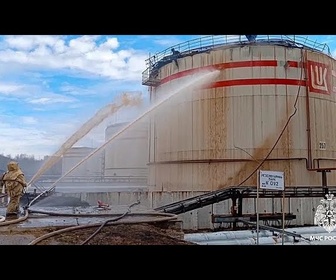 Replay L'Ukraine frappe l'une des principales raffineries de pétrole de Russie